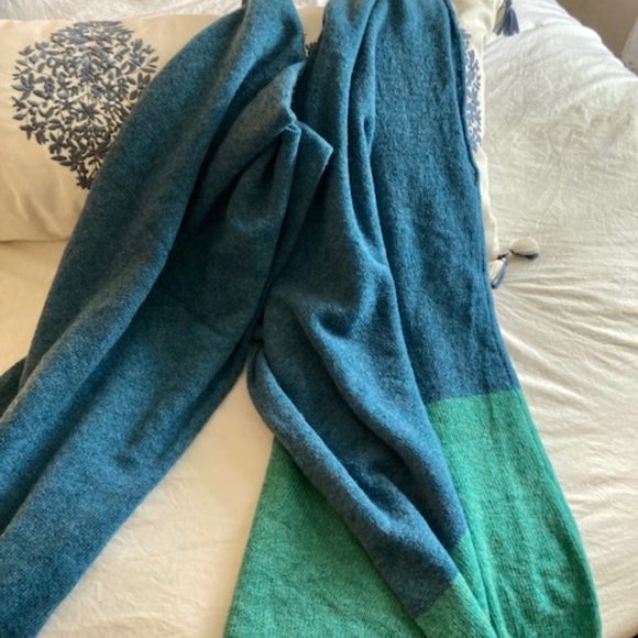 GOLIGHTLY 100% Cashmere Pashmina and Scarf, Made in USA!! - Picture 4 of 4